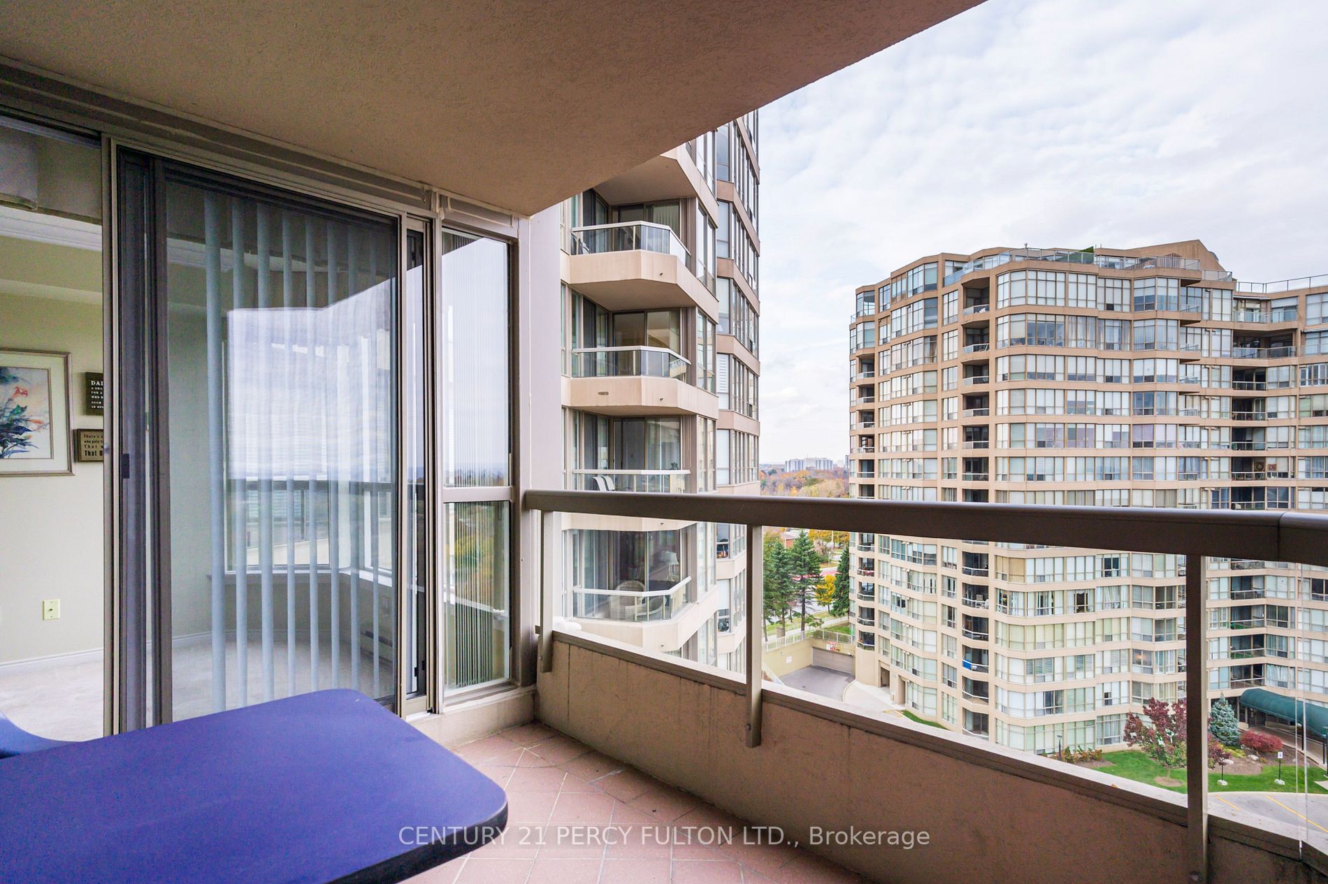 10 Guildwood Pkwy, #923