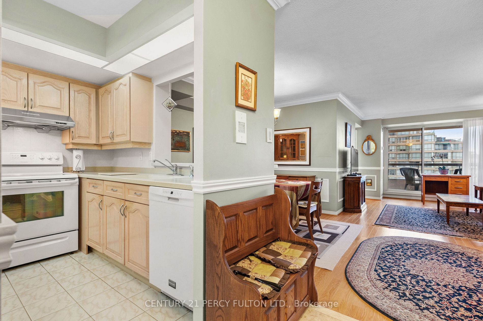 10 Guildwood Pkwy, #923