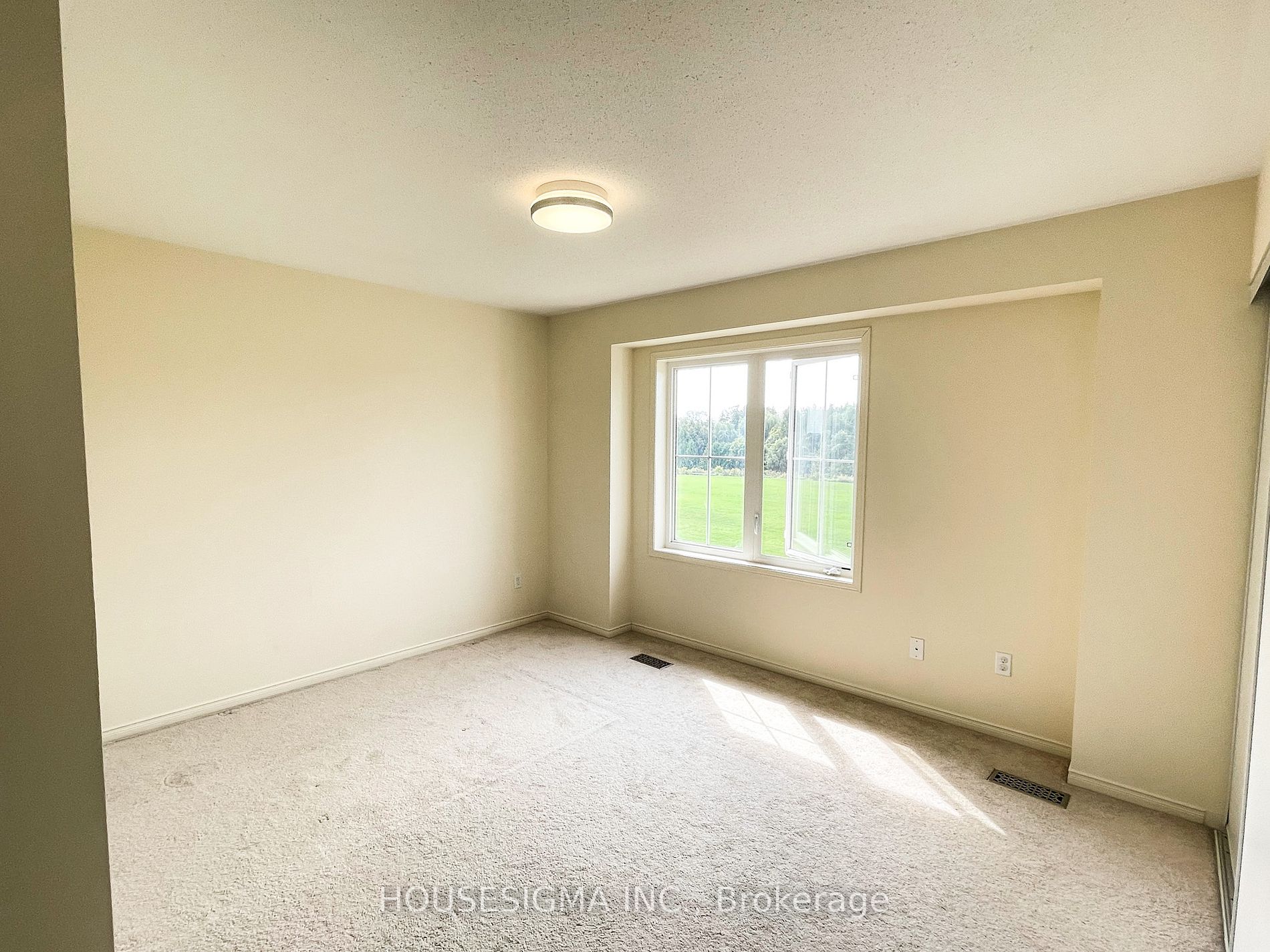 10 Burtonbury Lane