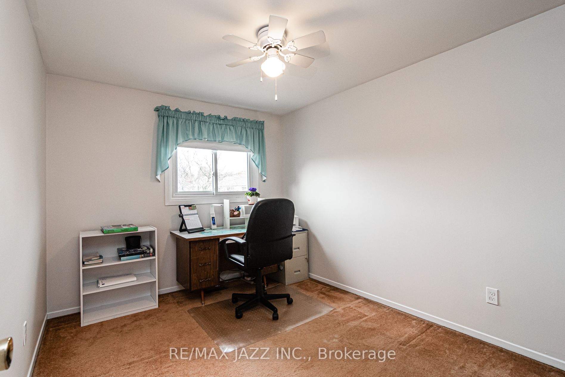 1133 Ritson Rd N, #17