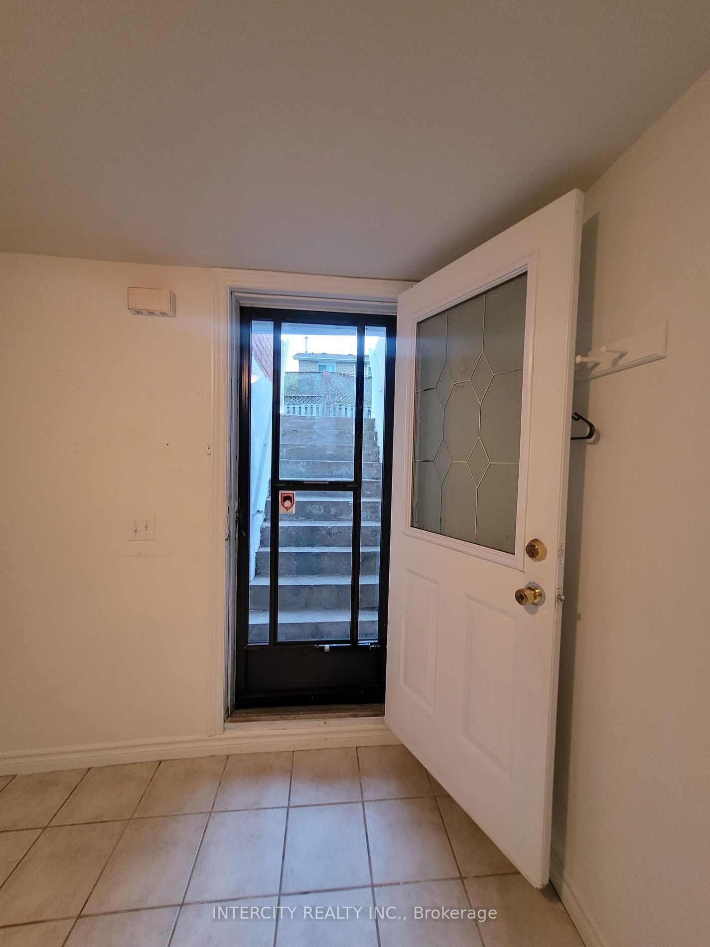 204 Delaney Dr, #Bsmt