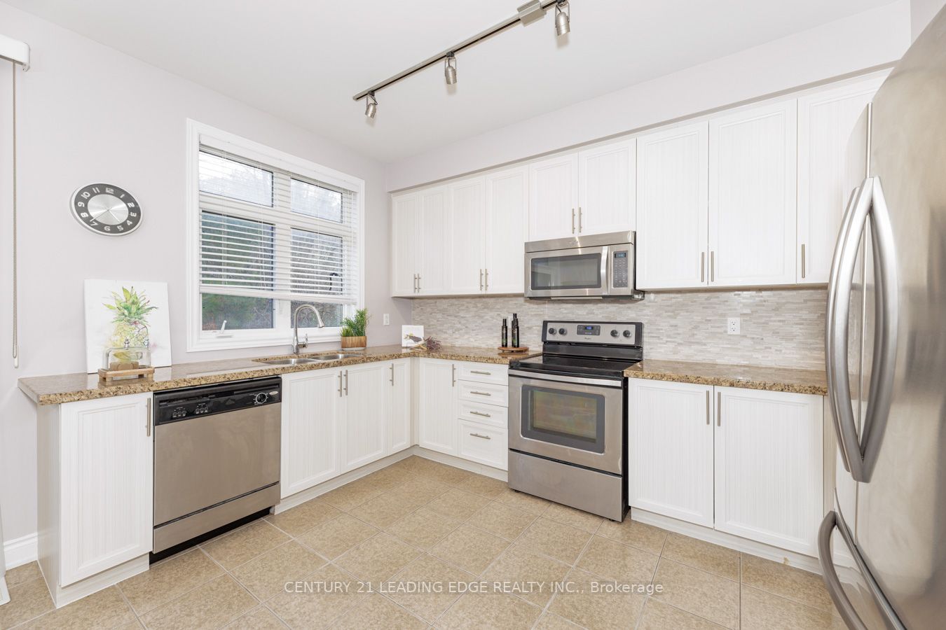 361 Chickadee Crt, #11