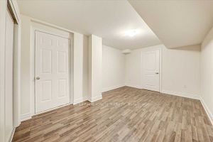 1025 Tigerlily Tr