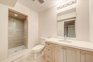 1025 Tigerlily Tr