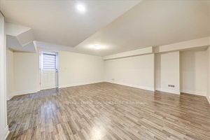 1025 Tigerlily Tr