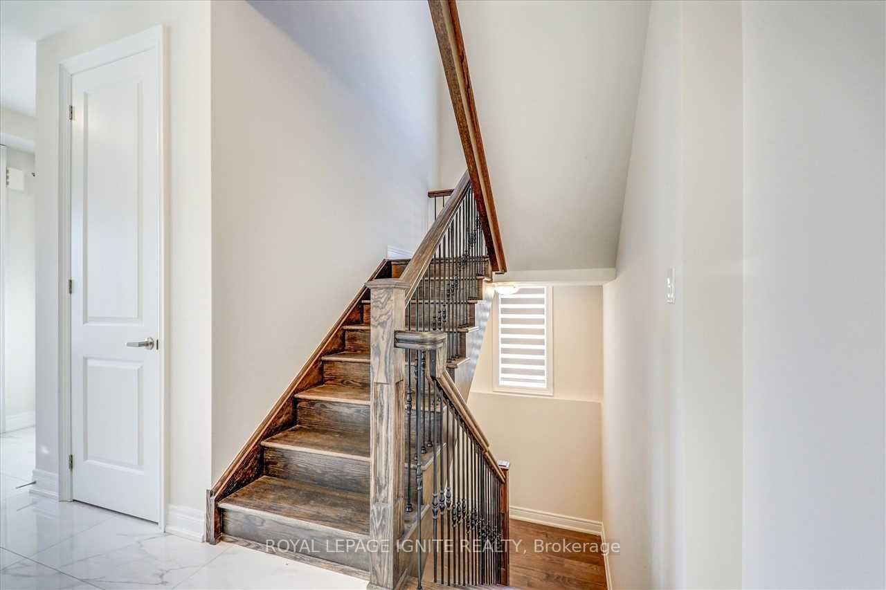 1025 Tigerlily Tr