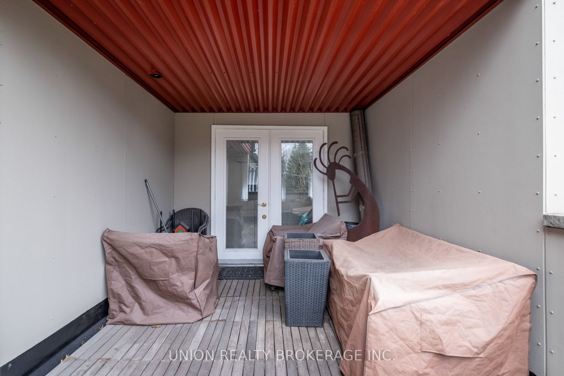 2339 Queen St, #Upper