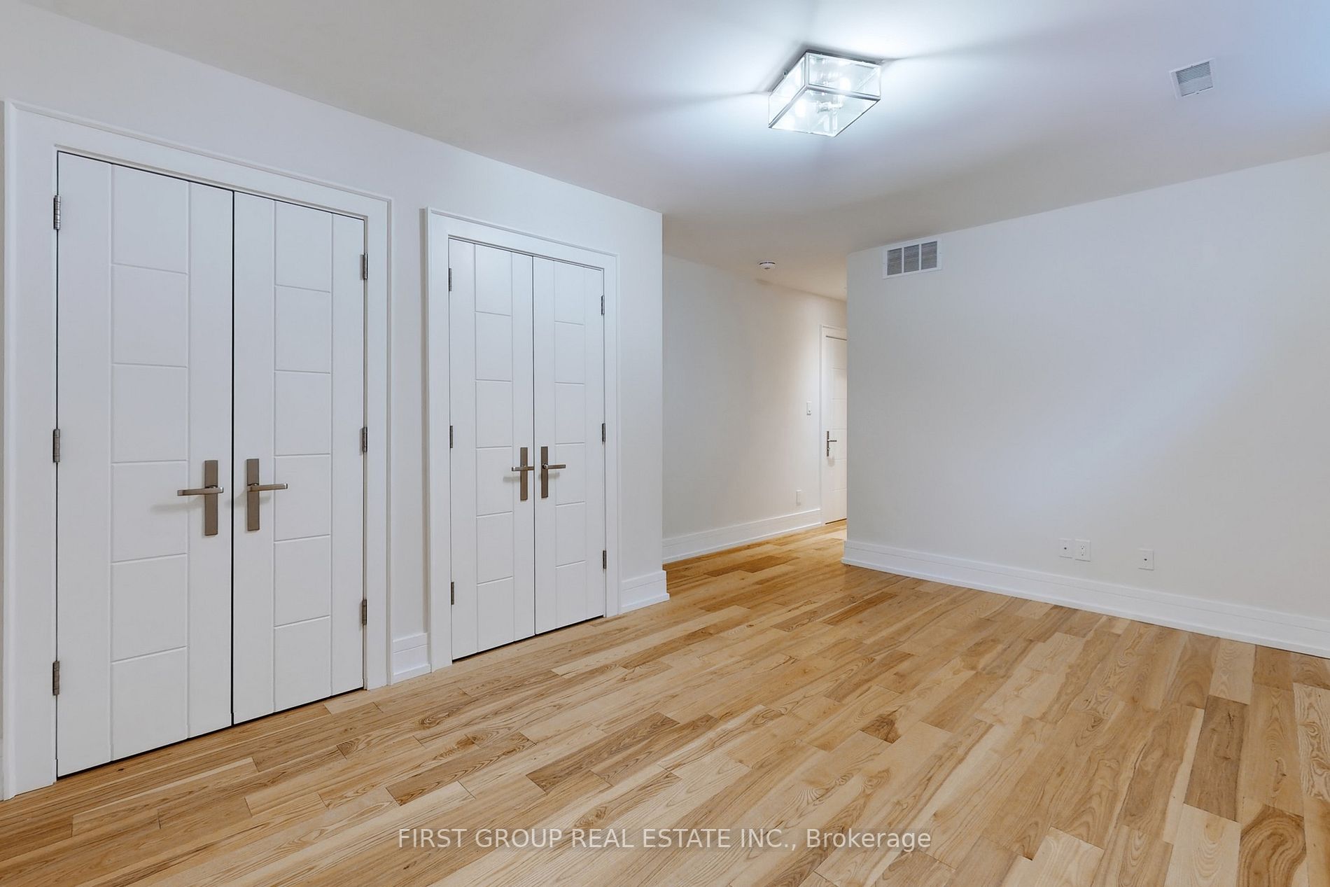 858 Strouds Lane