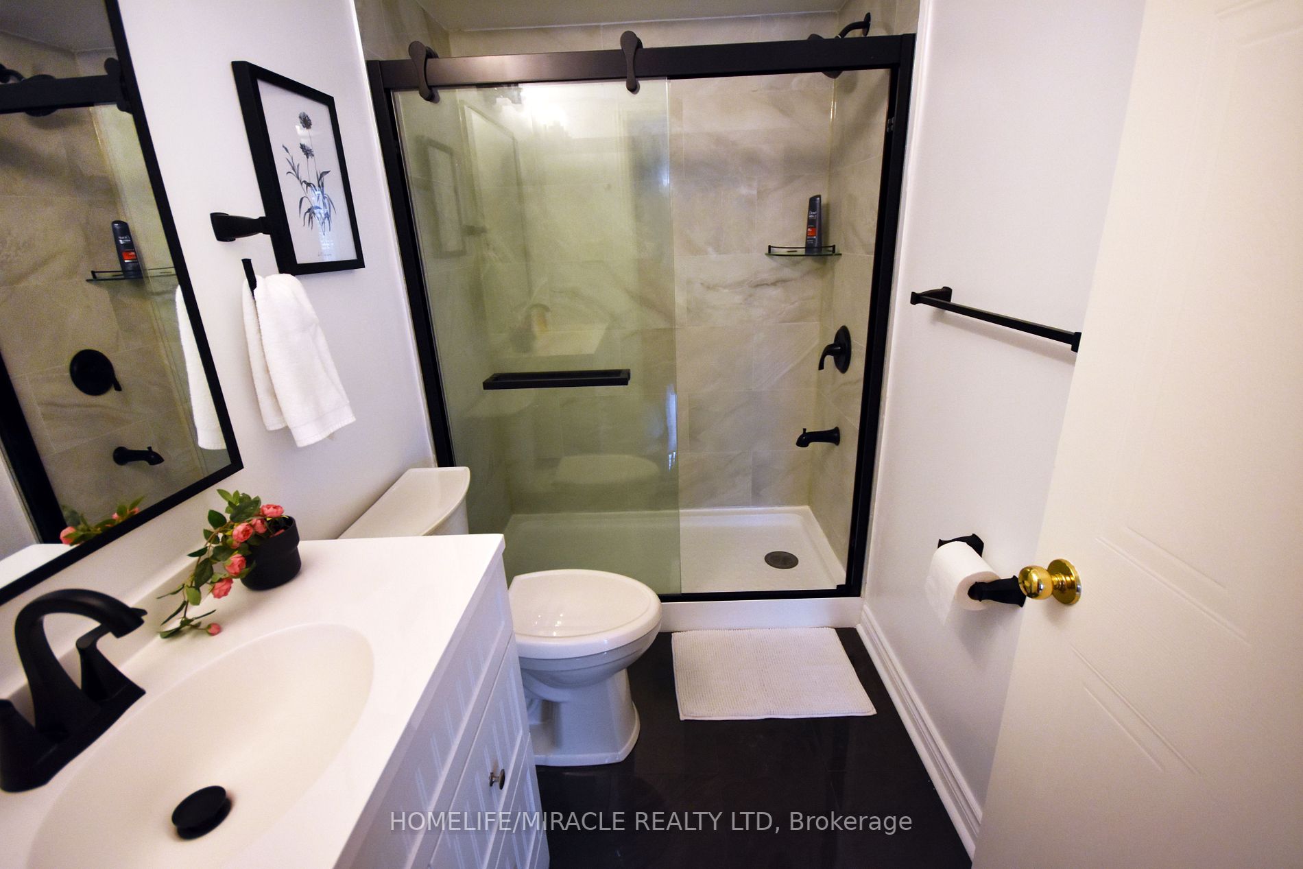 22 Exchequer Pl, #25