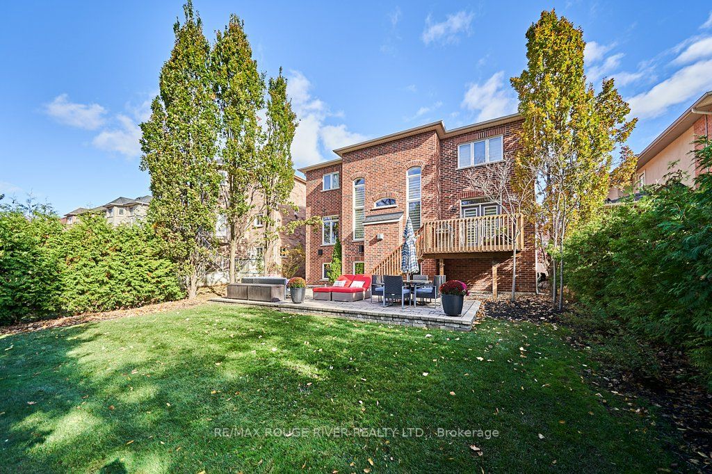 2326 Southcott Rd