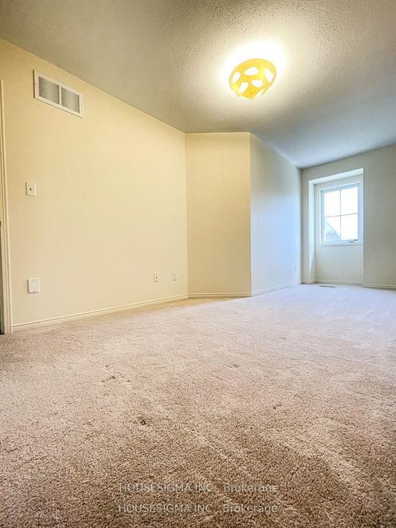 10 Burtonbury Lane