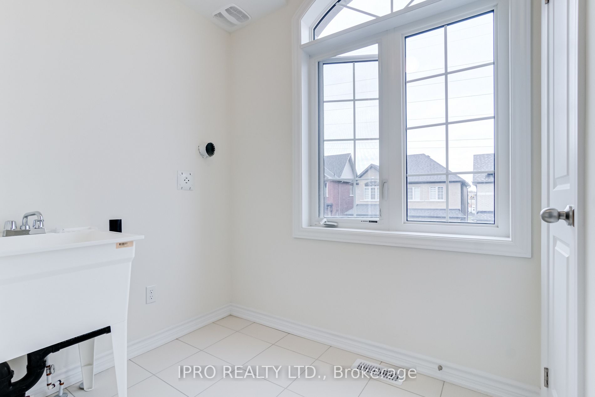 1113 Skyridge Blvd