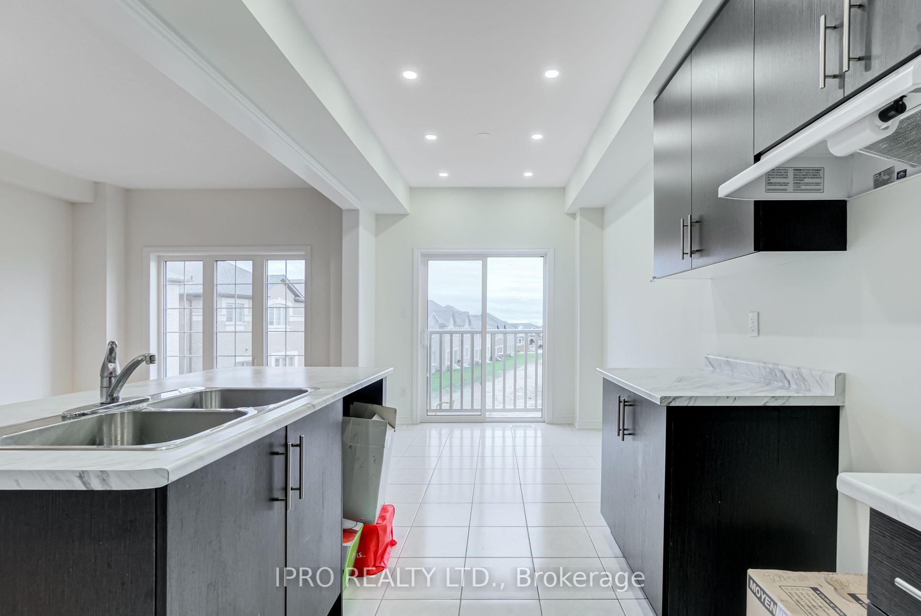 1113 Skyridge Blvd