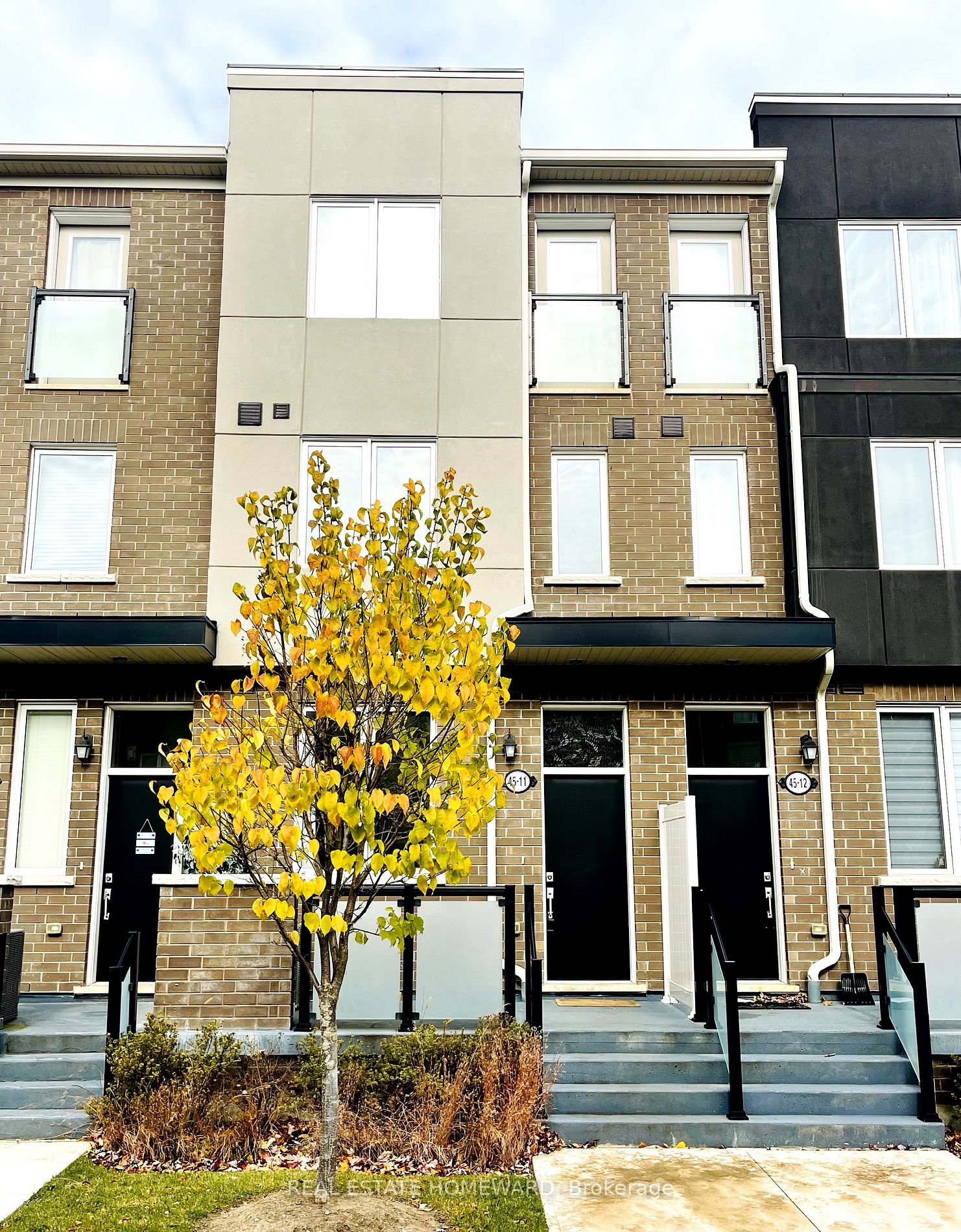 45 Heron Park Pl, #11