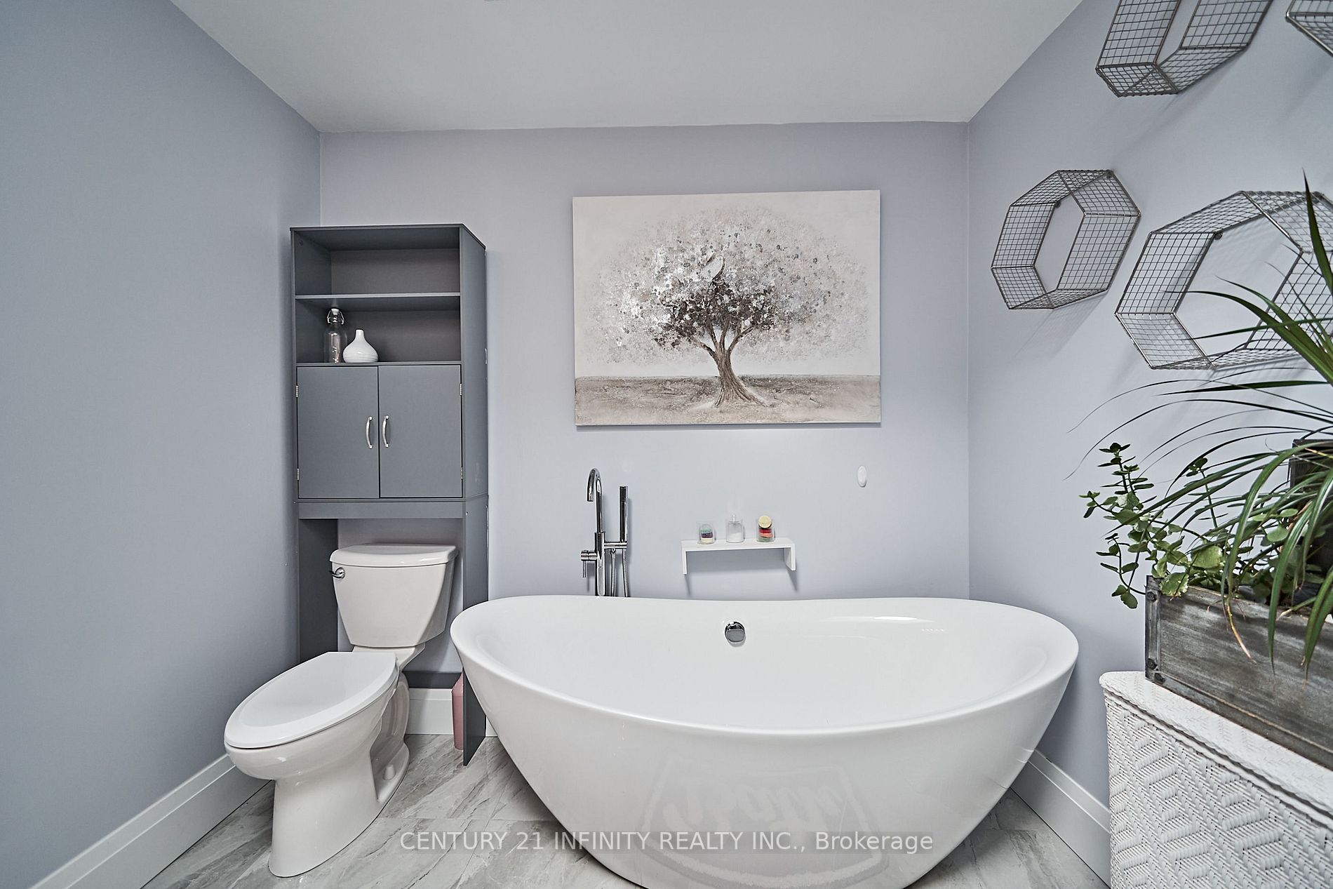 255 Glenabbey Dr