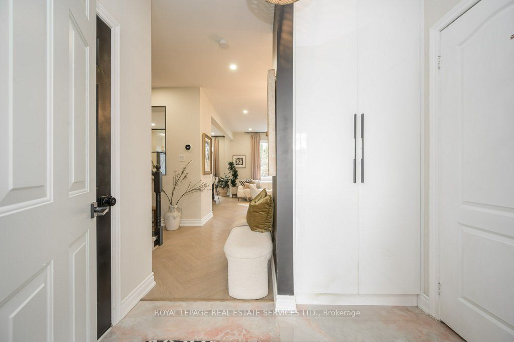 67 Charest Pl
