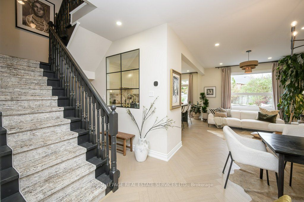 67 Charest Pl