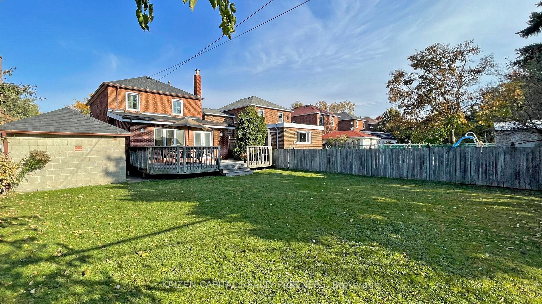 15 Stamford Sq N