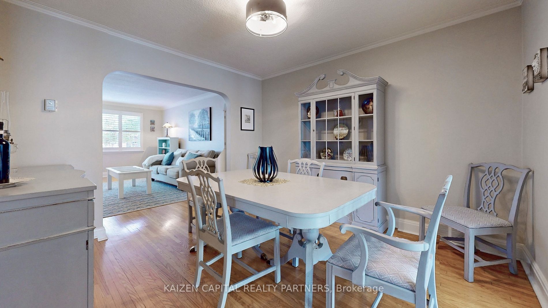 15 Stamford Sq N