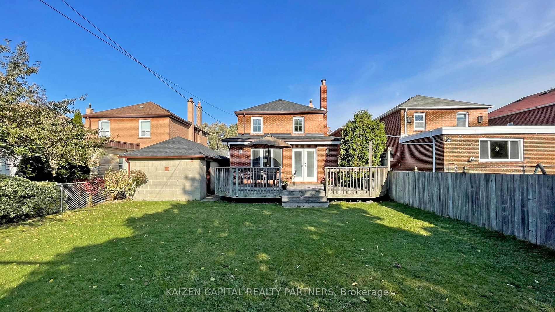 15 Stamford Sq N