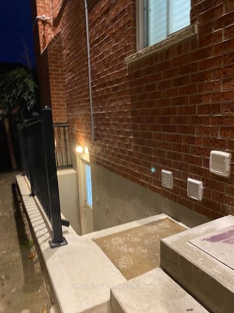 273 Richardson St, #Bsmt