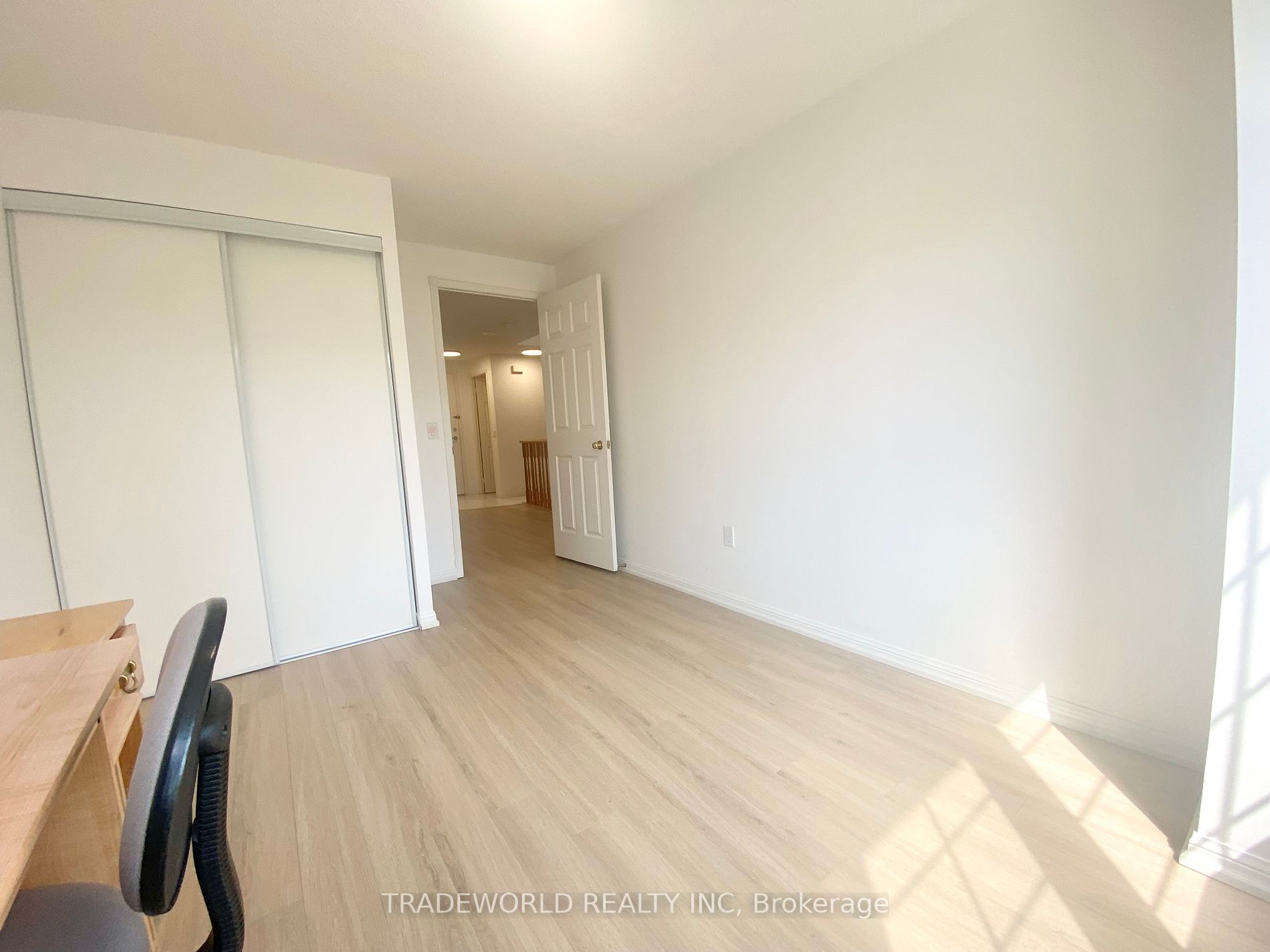 188 Bonis Ave, #Th210