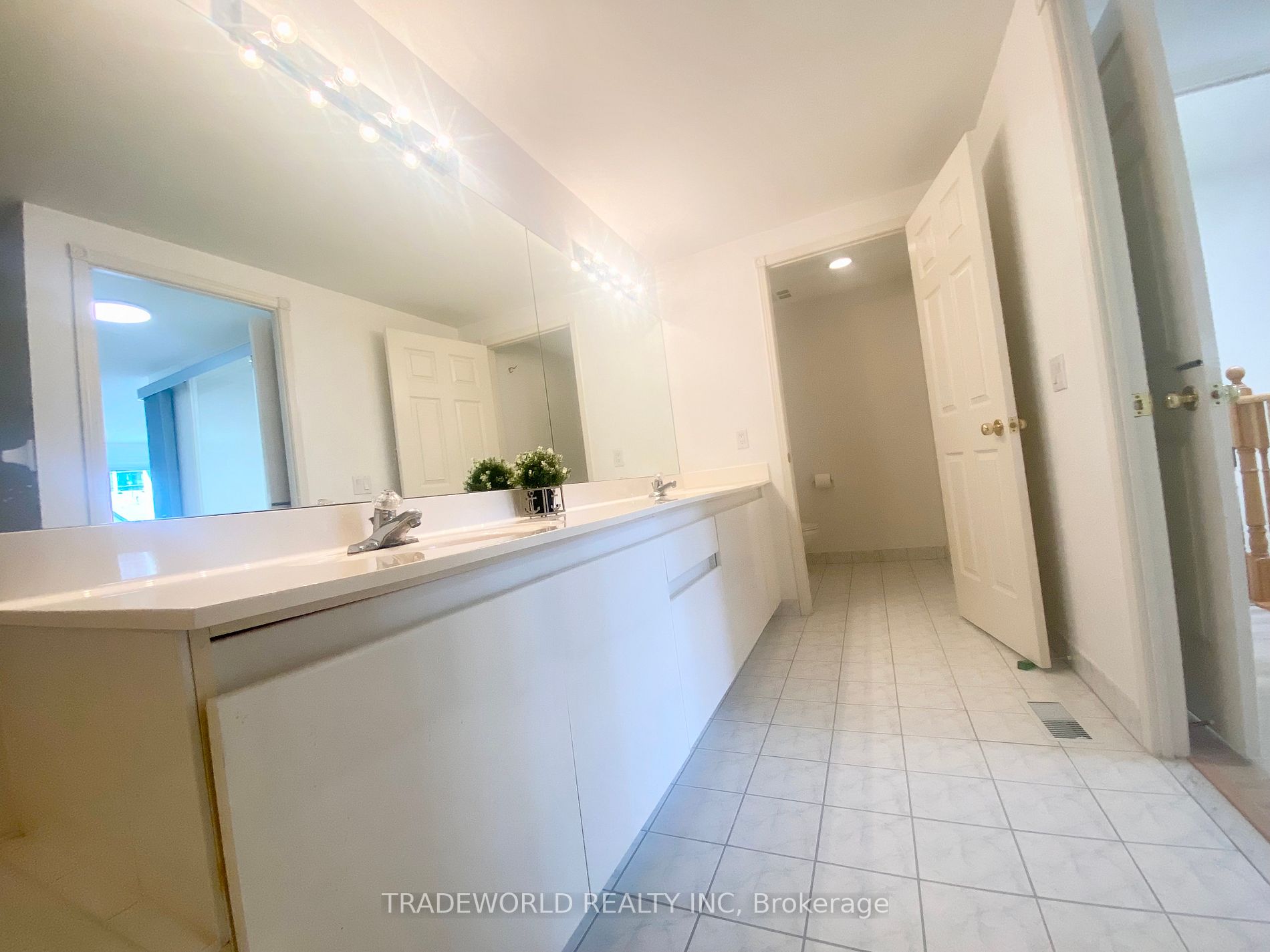188 Bonis Ave, #Th210