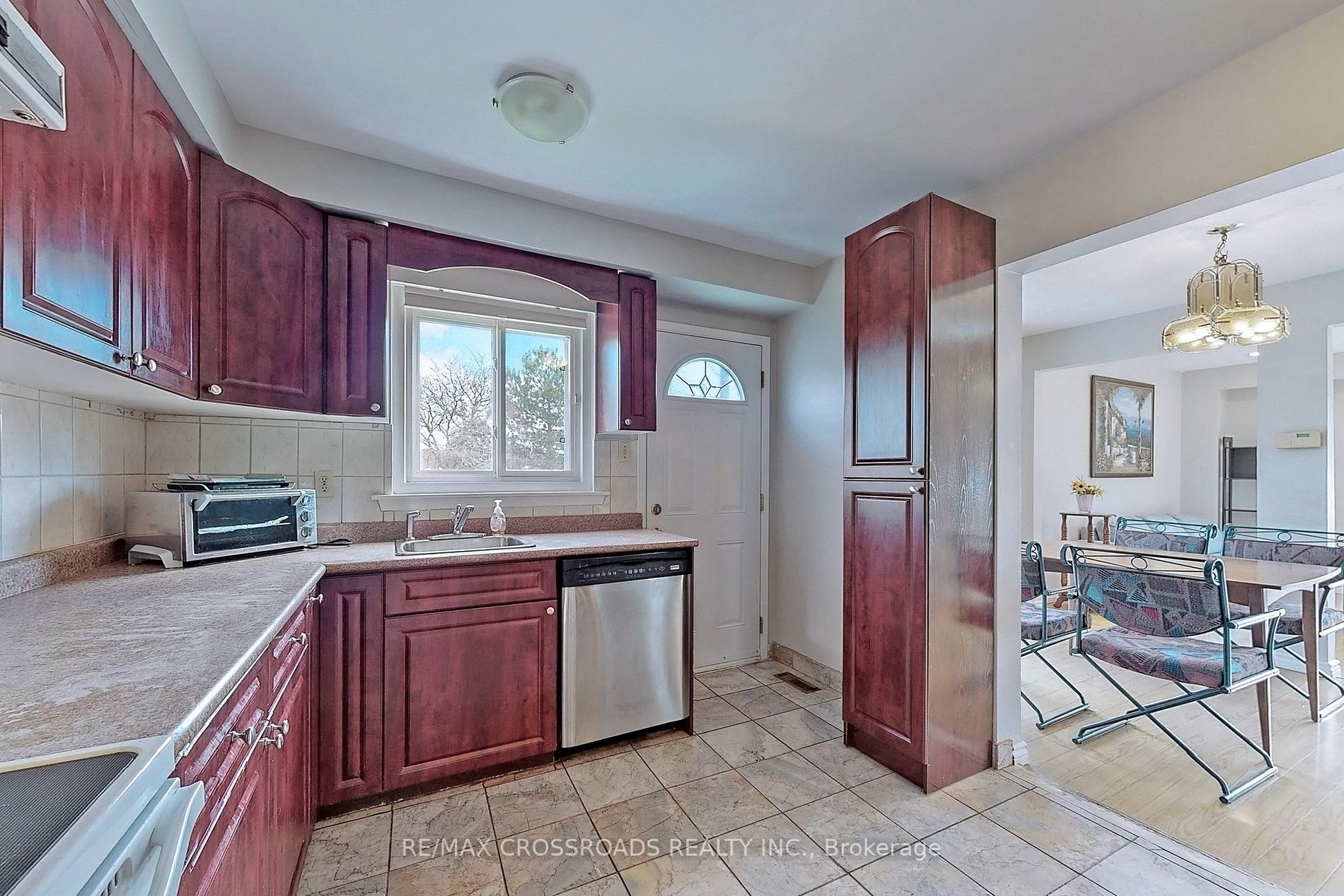 79 Dragoon Cres