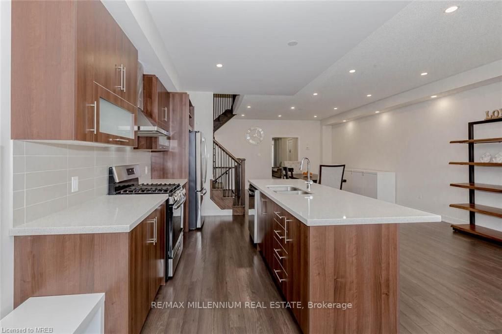 88 Donald Fleming Way