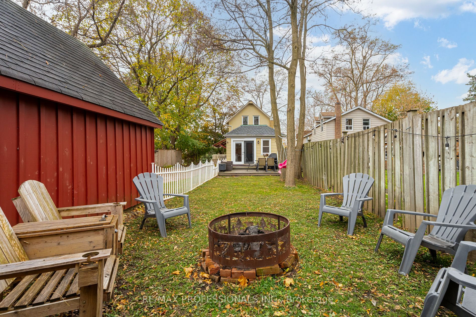 5027 Old Brock Road