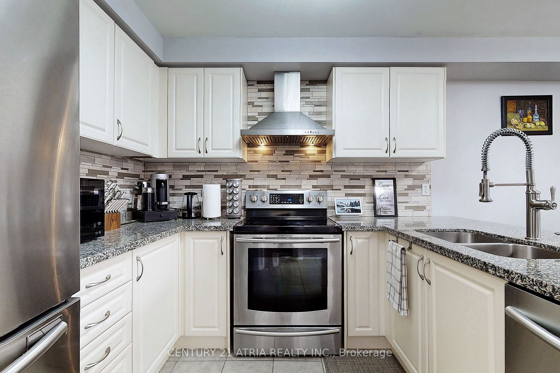 1165 Edward Bolton Cres