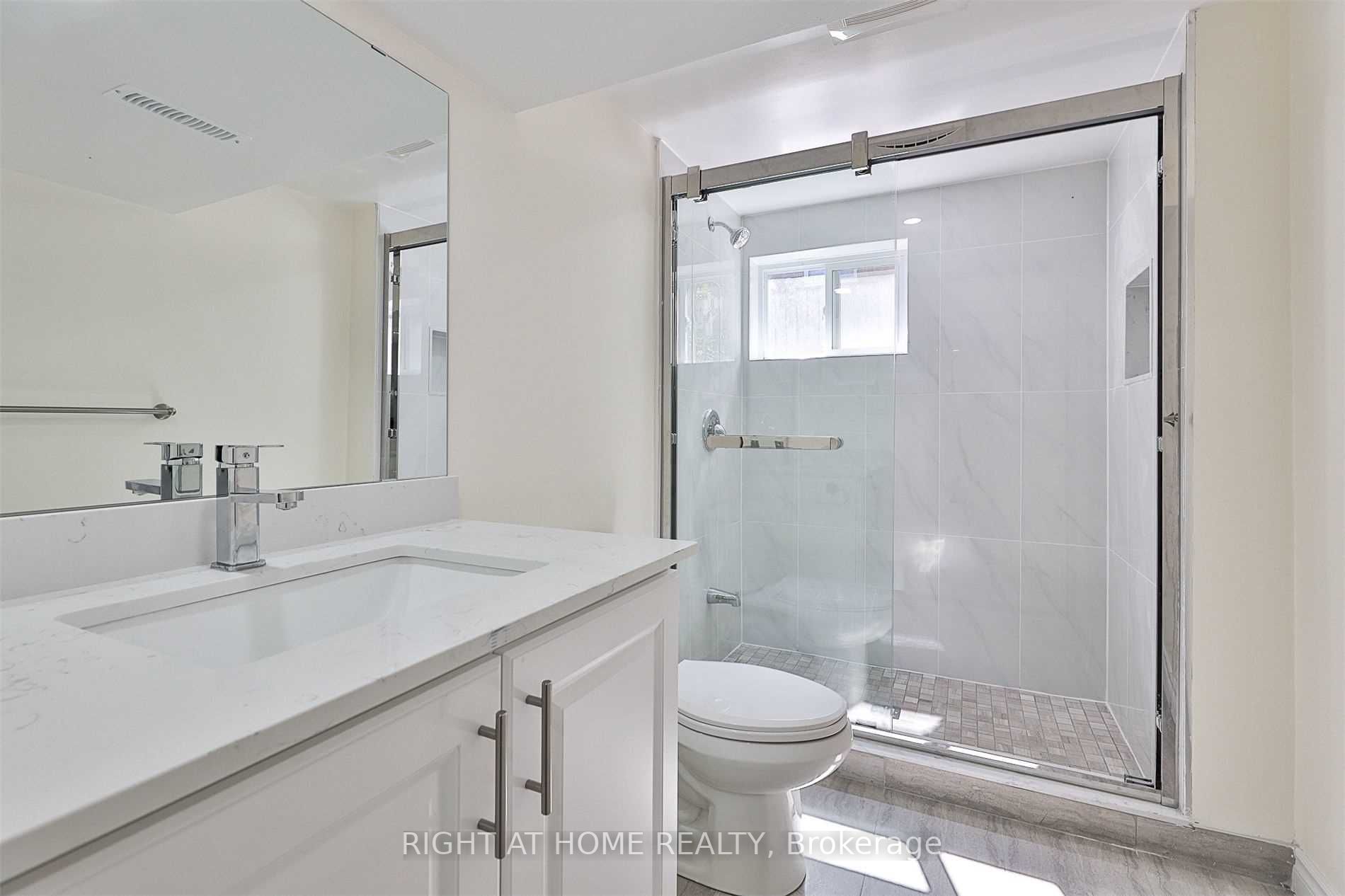 15 Strathy Rd