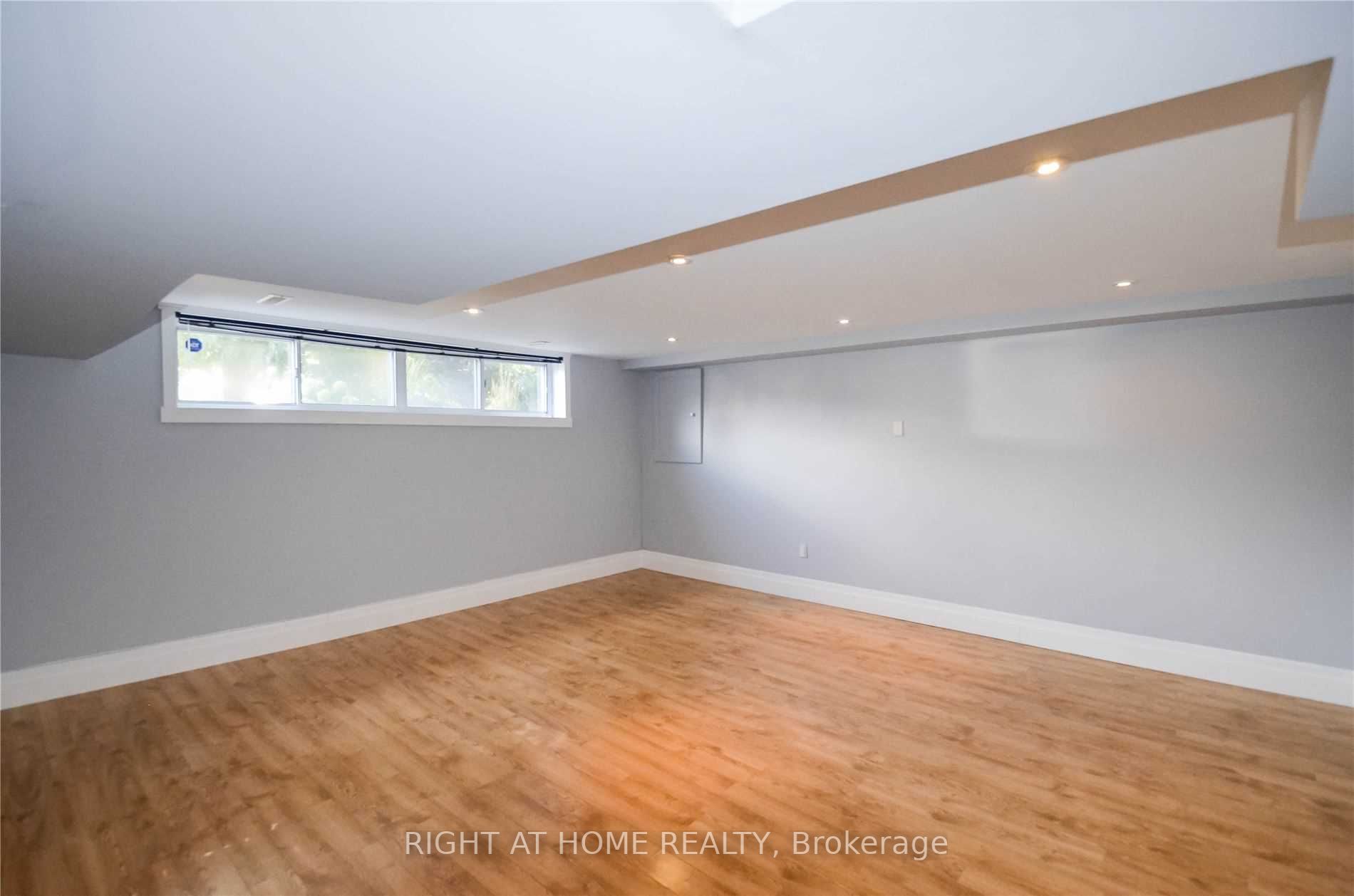 14 Lawrie Rd