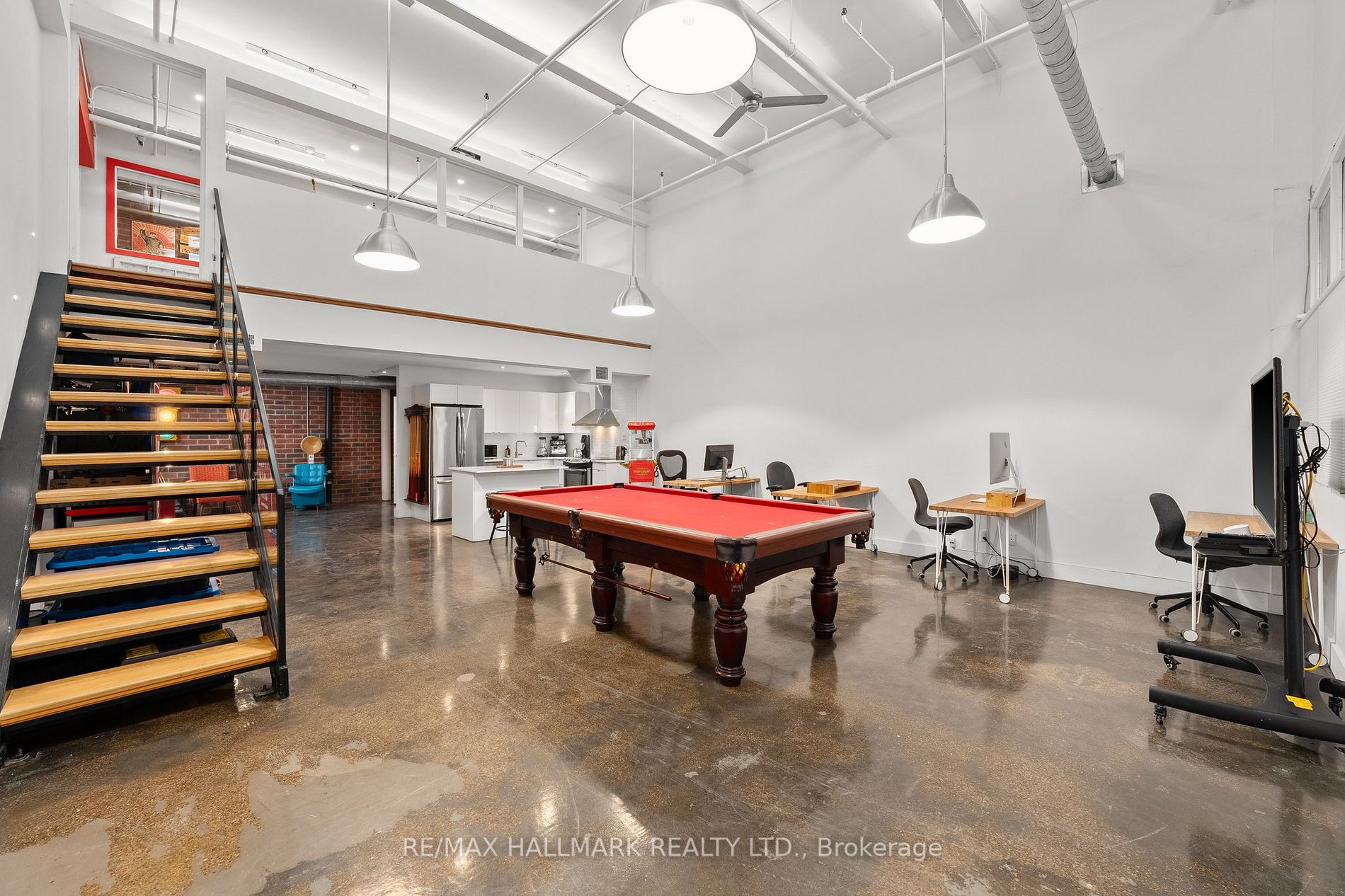 1159 Dundas St E, #156