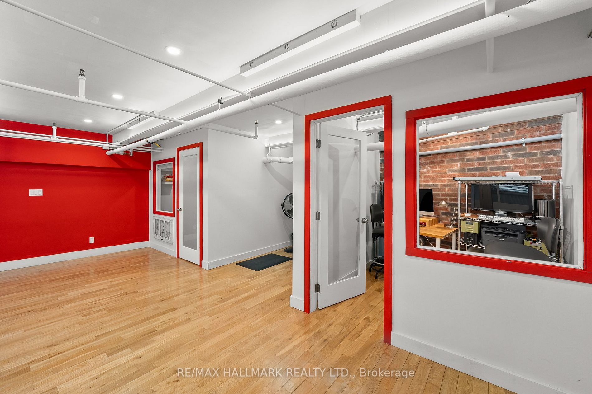 1159 Dundas St E, #156
