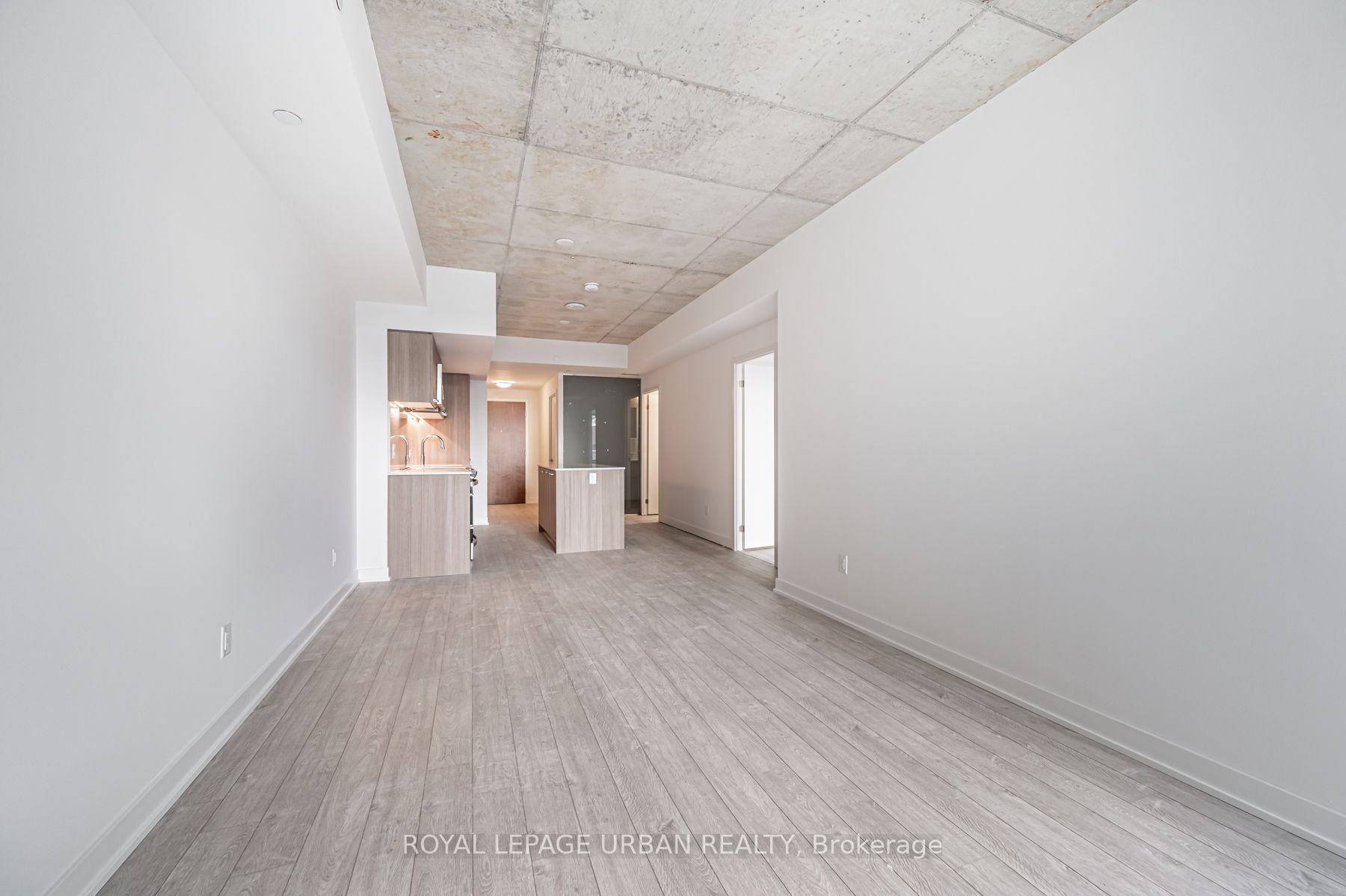 665 Queen St E, #311