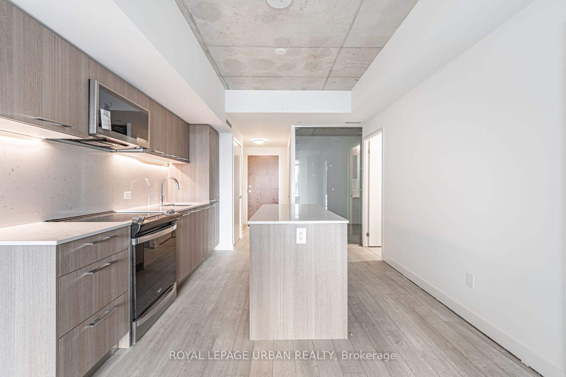 665 Queen St E, #311