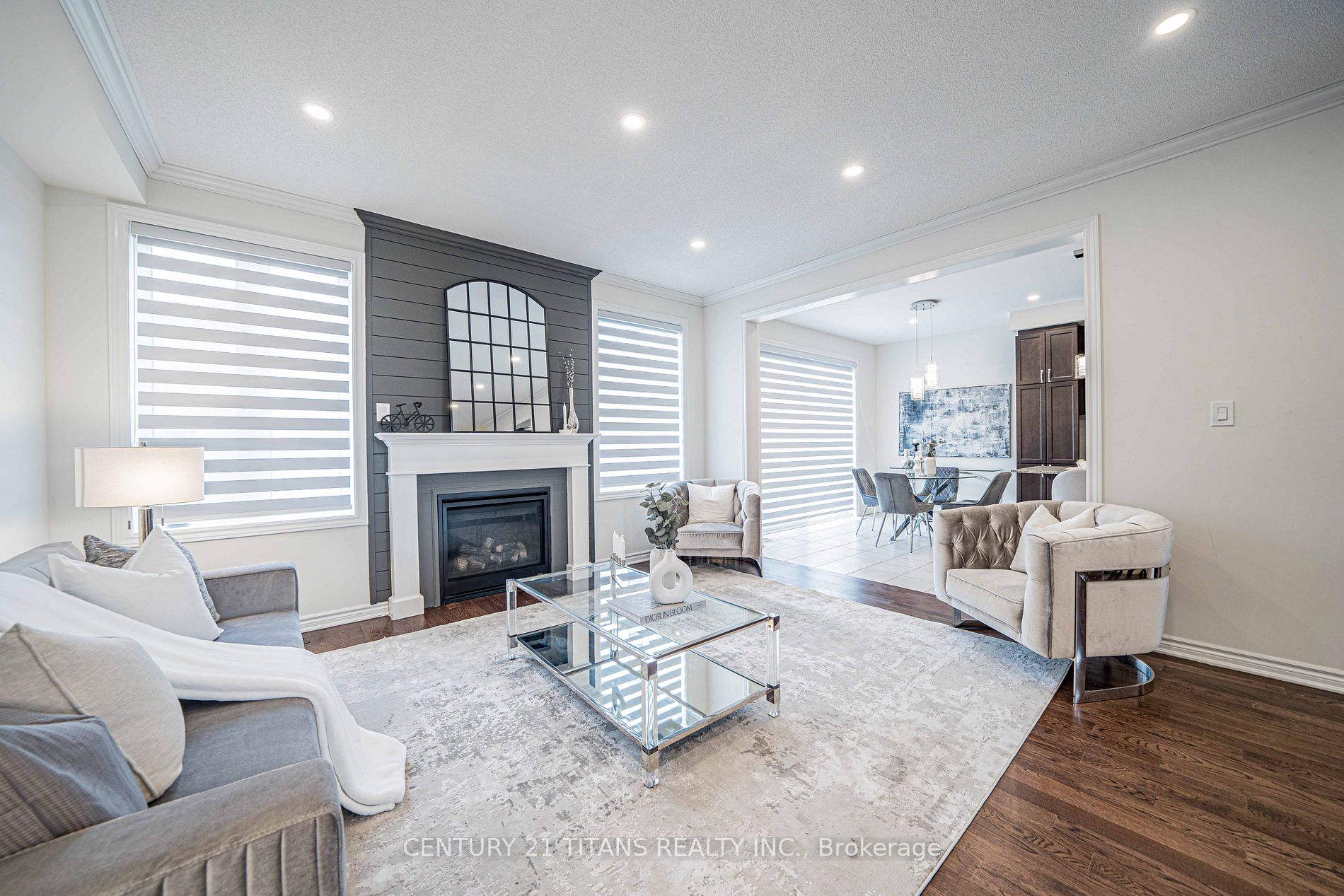 20 Lockyer Dr