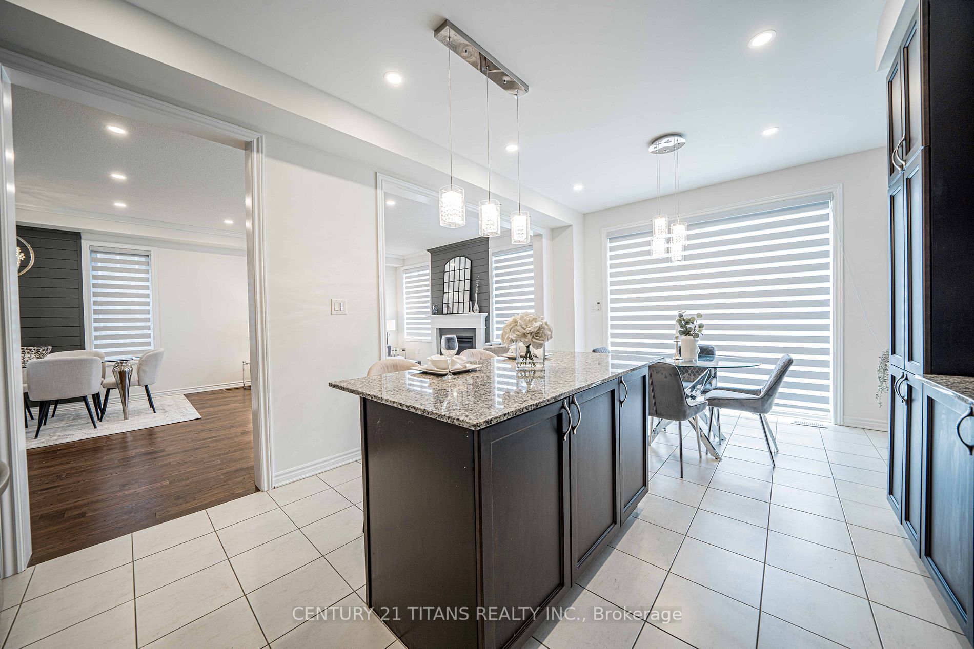 20 Lockyer Dr