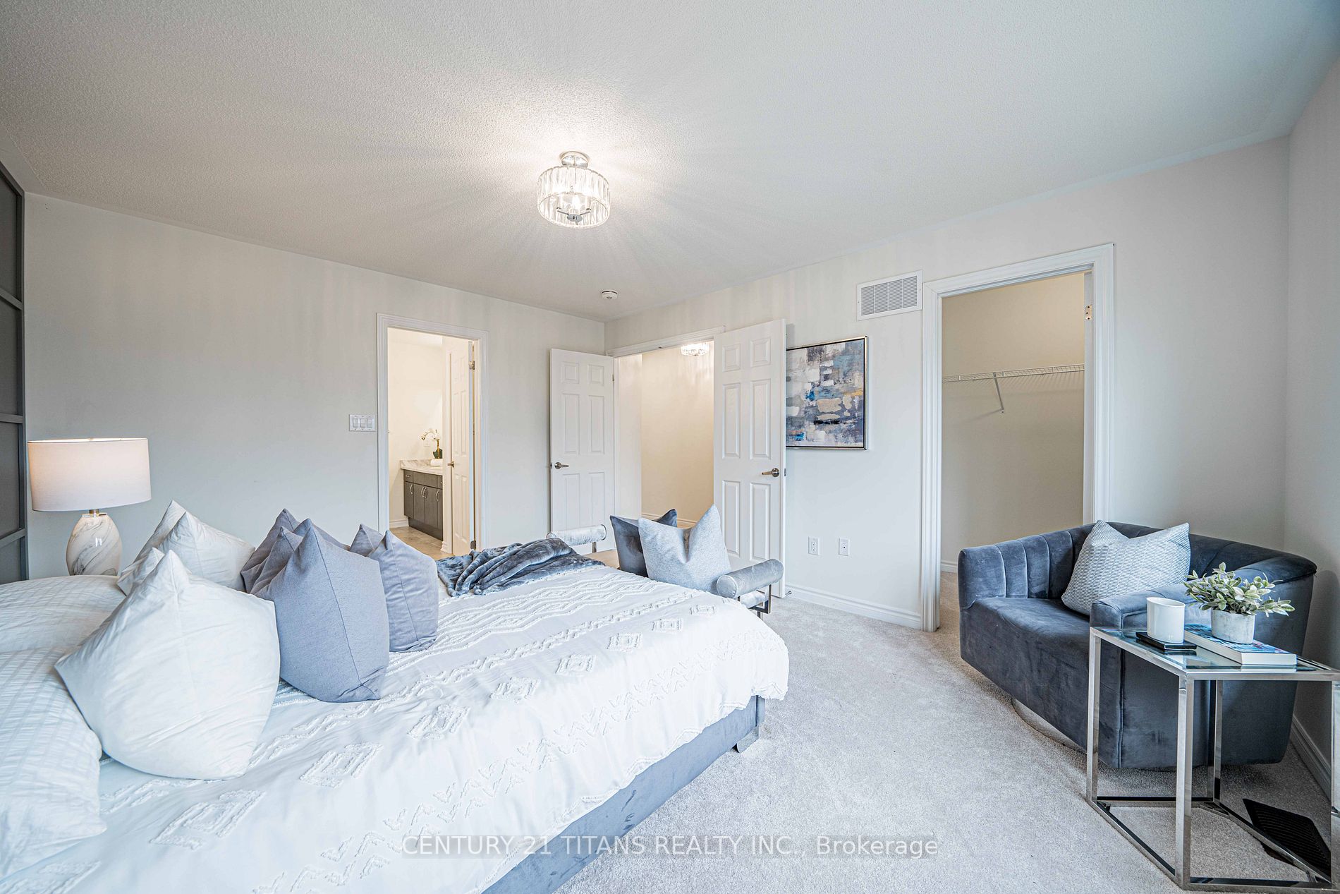 20 Lockyer Dr