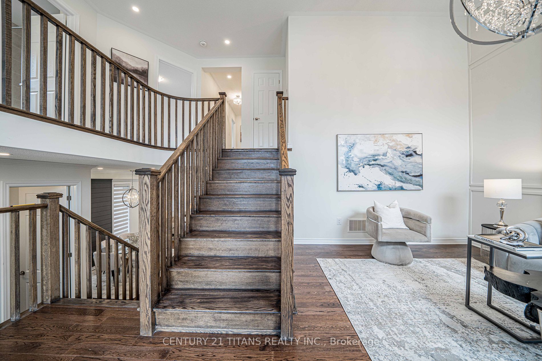 20 Lockyer Dr
