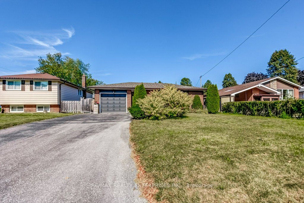 756 Ascot Ave