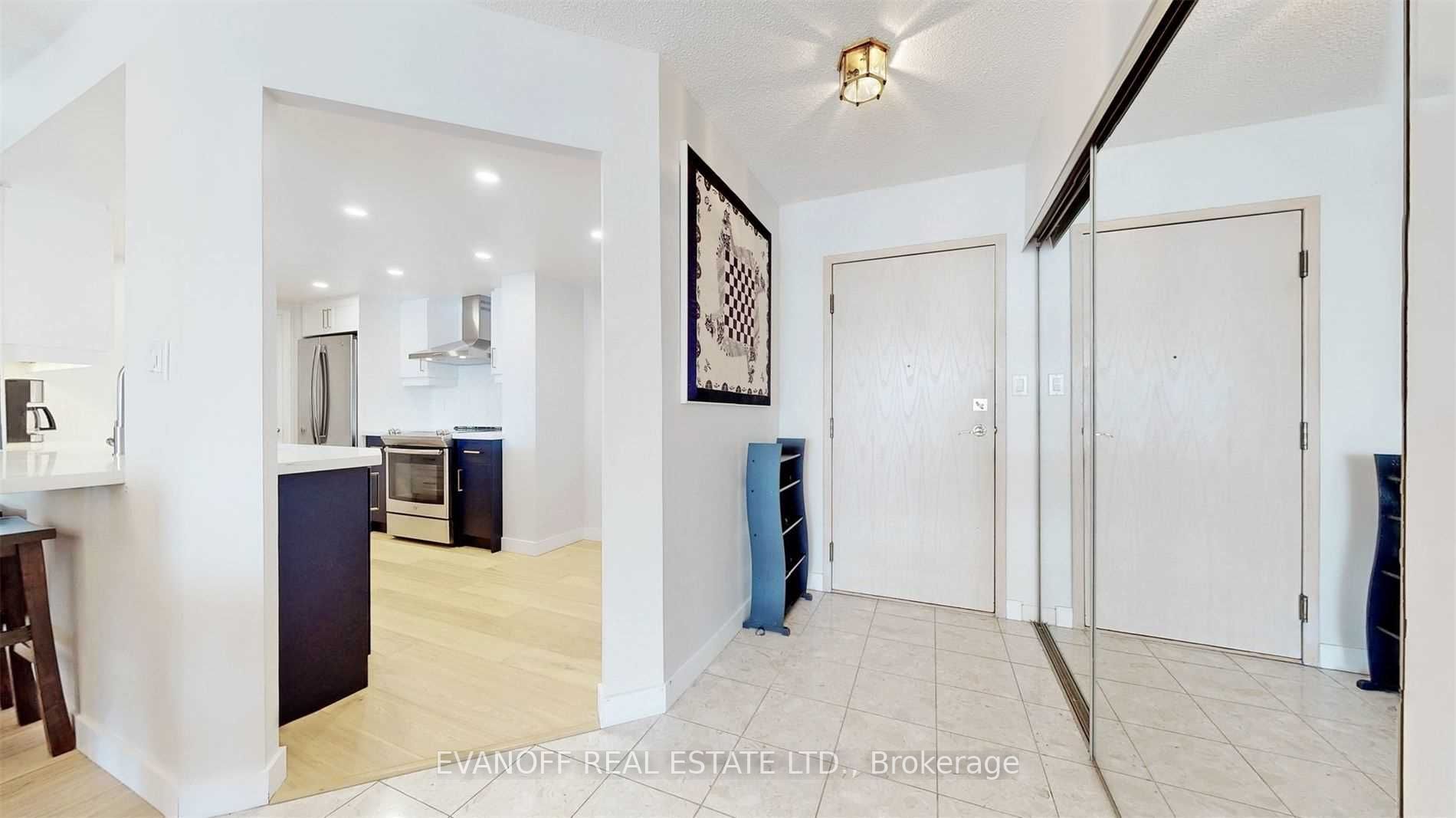 20 Guildwood Pkwy, #810