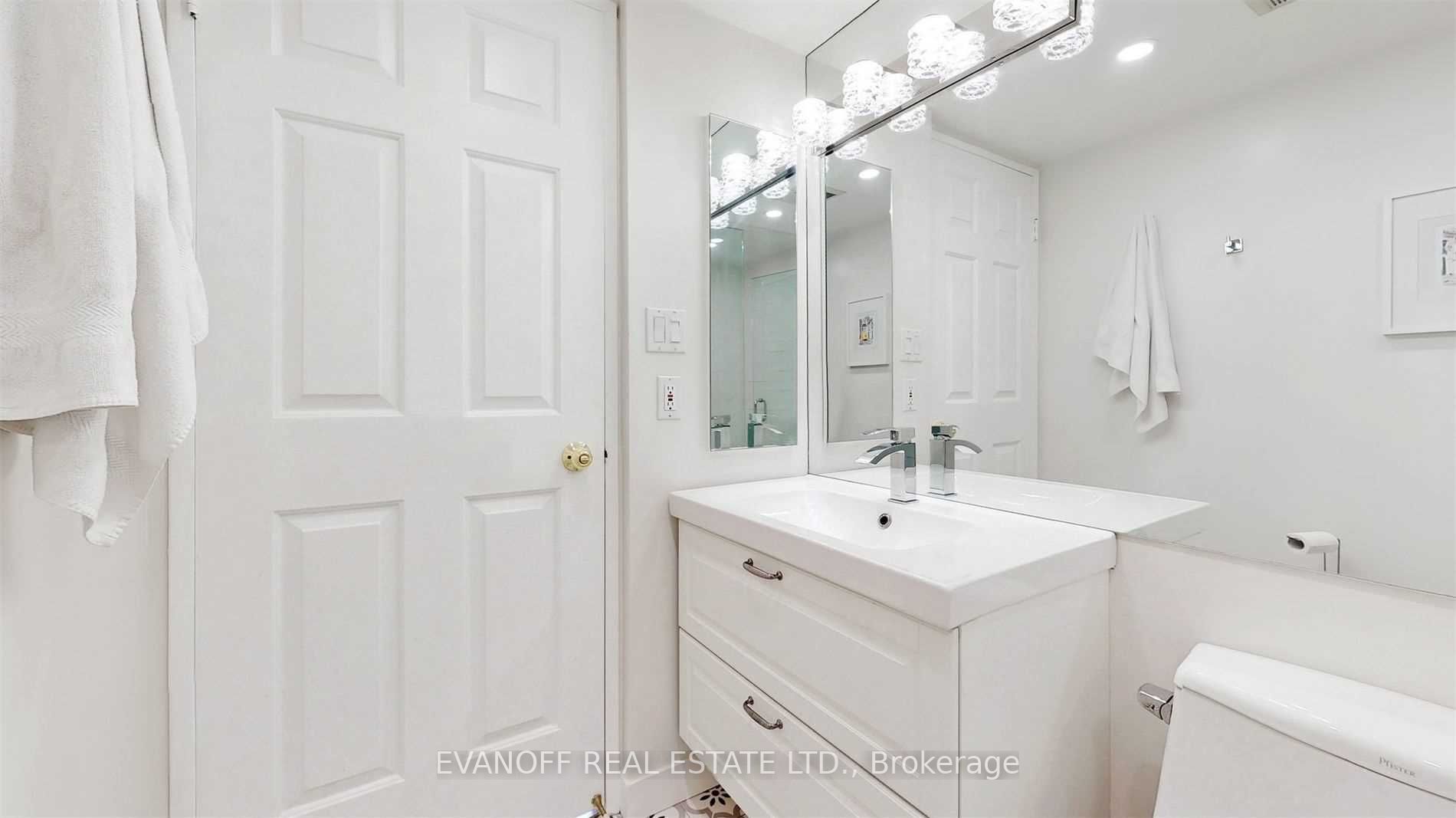 20 Guildwood Pkwy, #810