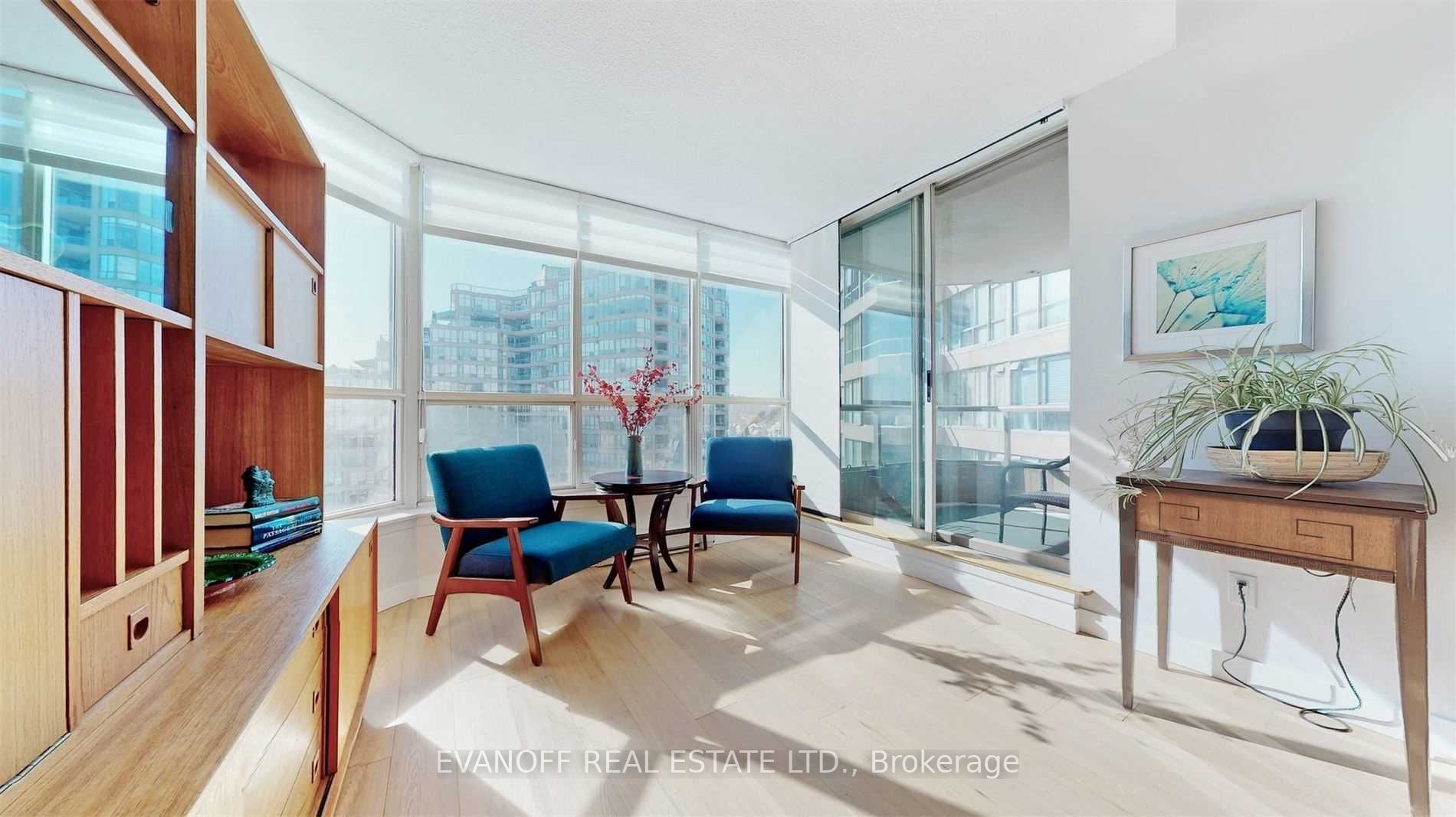 20 Guildwood Pkwy, #810