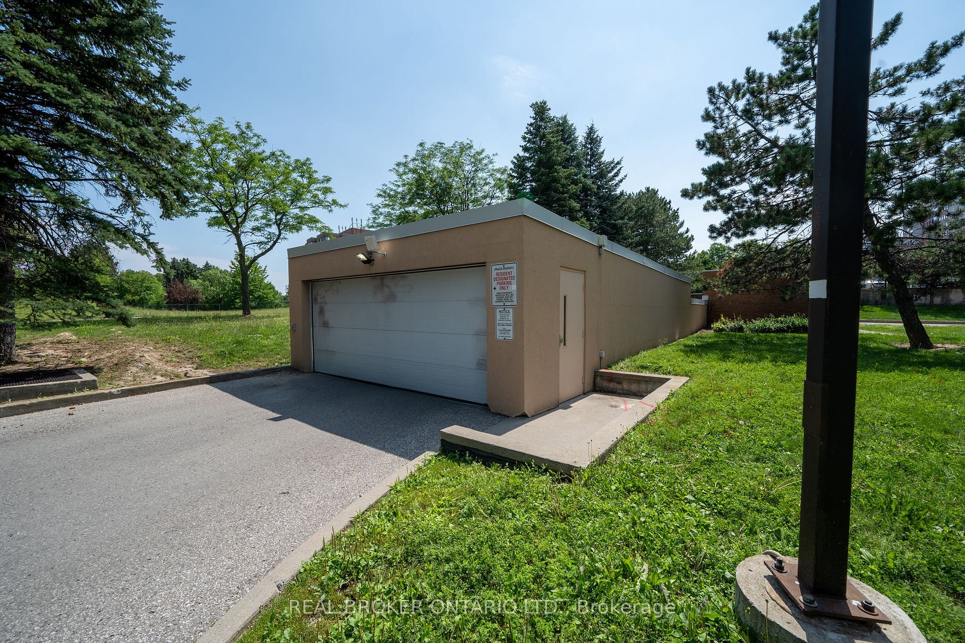 15 Sewells Rd, #602