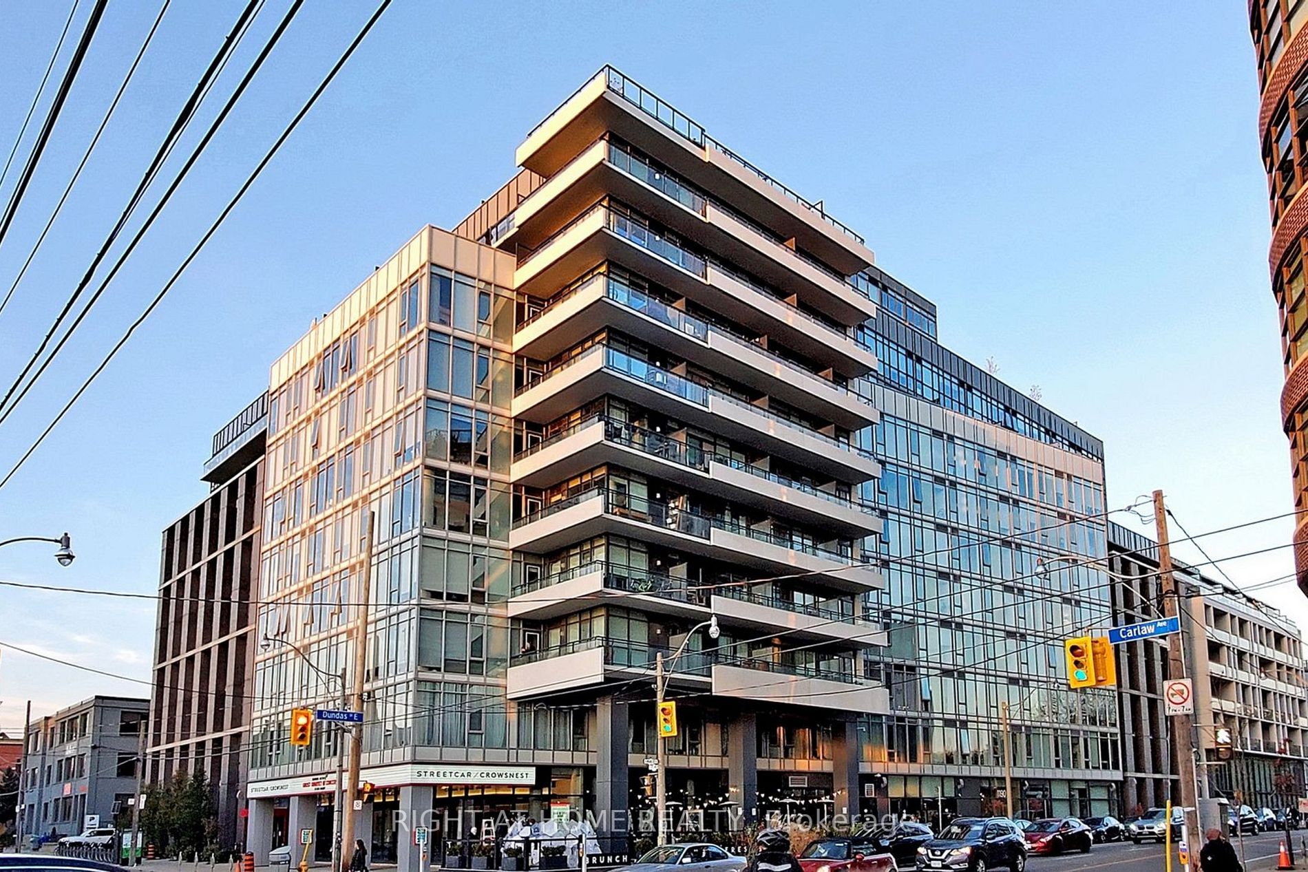 1190 Dundas St E, #220