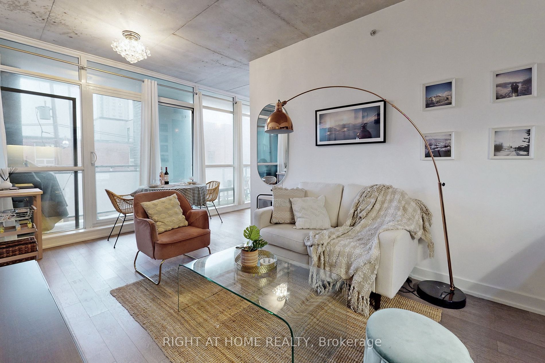 1190 Dundas St E, #220