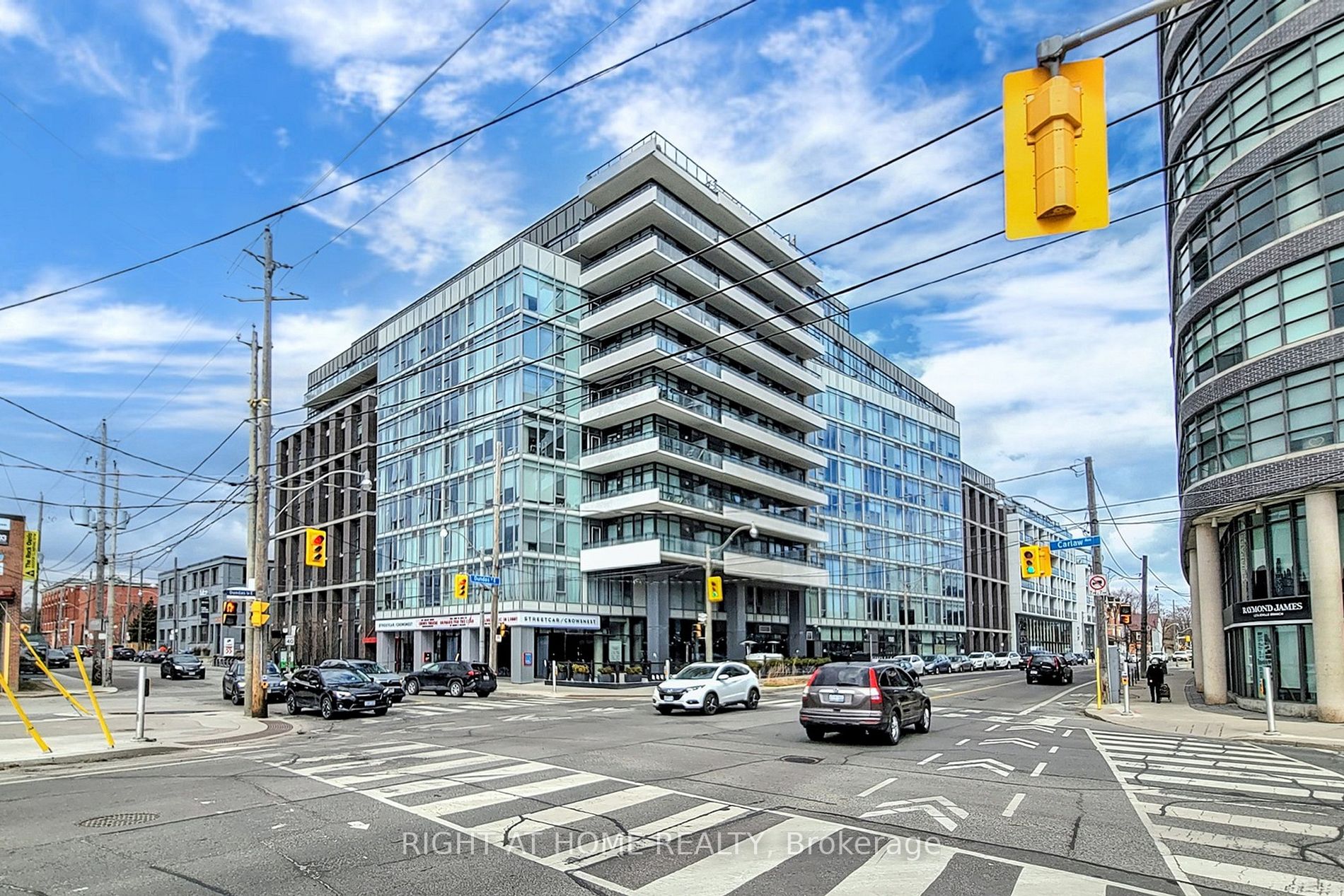 1190 Dundas St E, #220