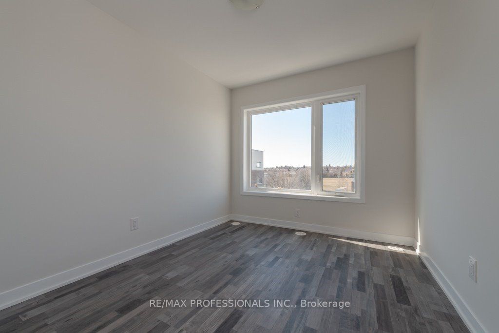 1460 Whites Rd, #324